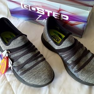 Sketchers Gostep women's shoes